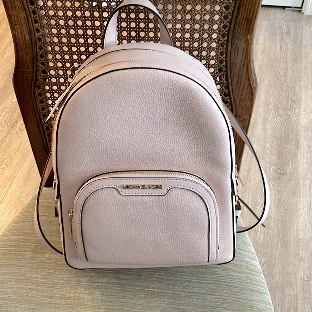 NWT Michael Kors Jaycee medium leather Backpack